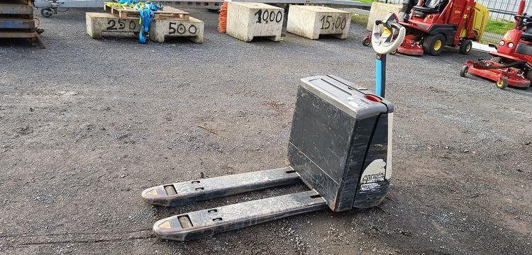 CROWN TRANSPALETTE ELECTRIQUE WP3020 – CAPACITE : 2T – ANNEE 2017  16 334