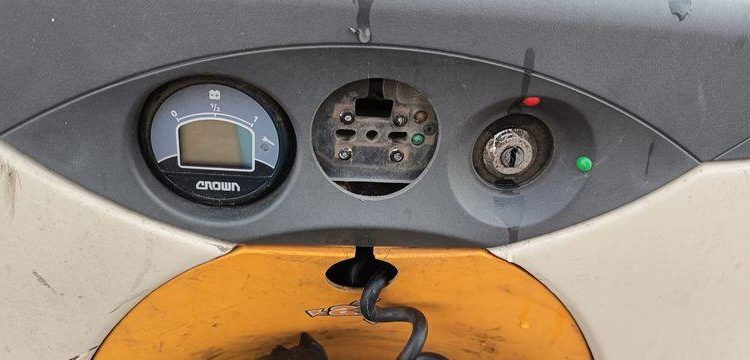 CROWN TRANSPALETTE ELECTRIQUE WP3020 – CAPACITE : 2T – ANNEE 2017  16 334