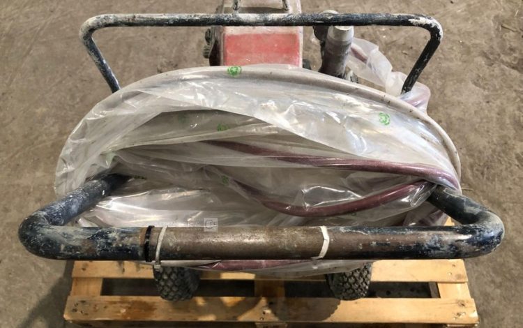 TITAN 1040  AIR010445