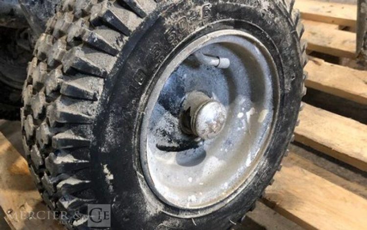 TITAN 1040  AIR010445