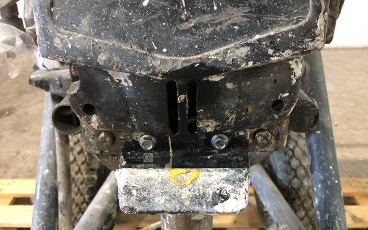 TITAN 1040  AIR010445