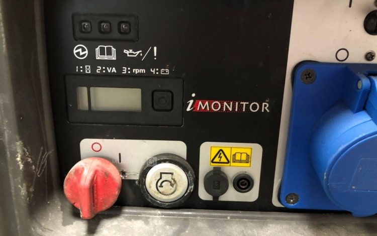 HONDA EU70IS  GRO010696