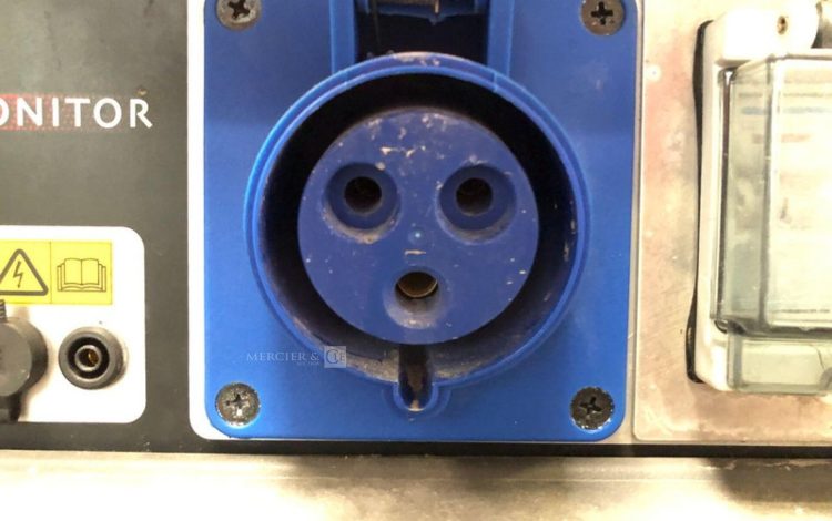 HONDA EU70IS  GRO010696