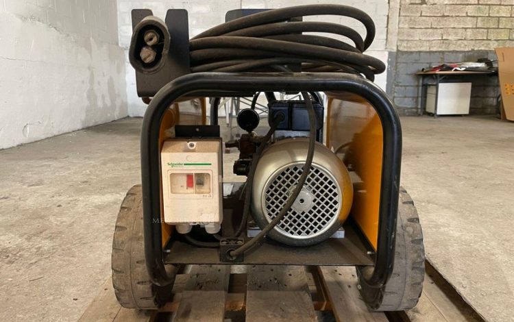 SAT JC130/11/FK  N09010216