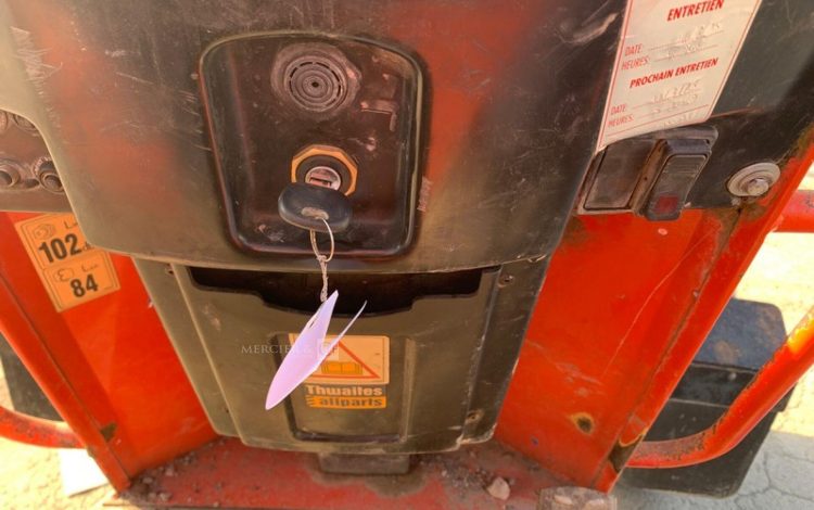 THWAITES MACH764  113539