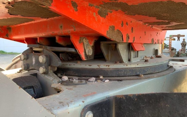 THWAITES MACH764  113539