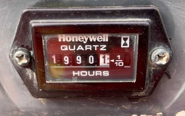 KUBOTA K008-3  101646F