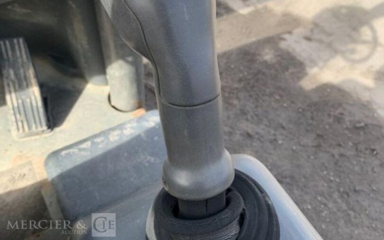 AUSA D100AHG  GYR010069