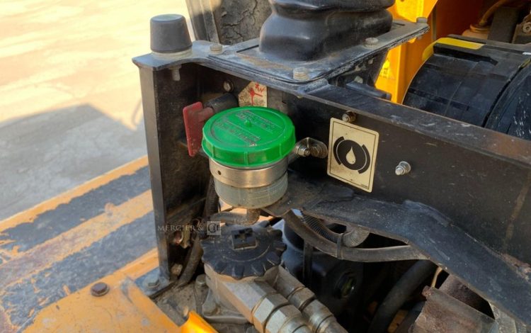 THWAITES MACH474  H835F012