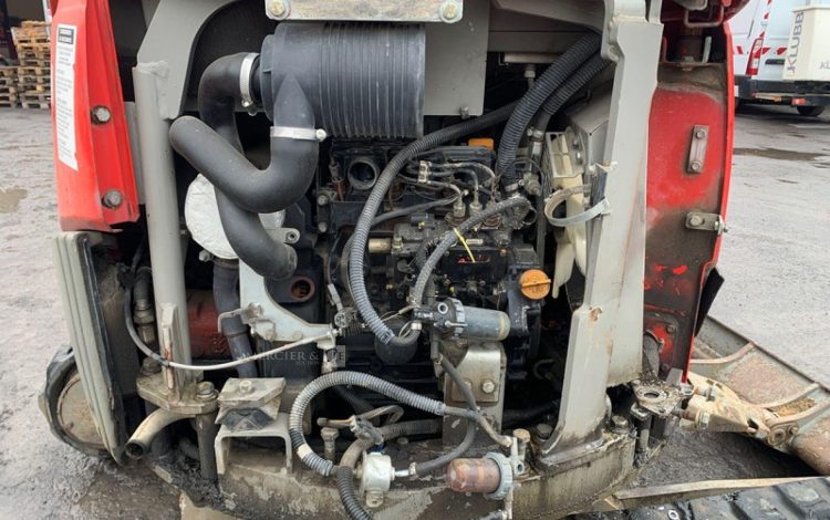 YANMAR VIO25-4  110919