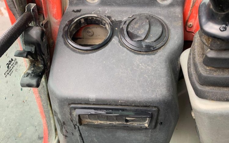 YANMAR VIO25-4  110919