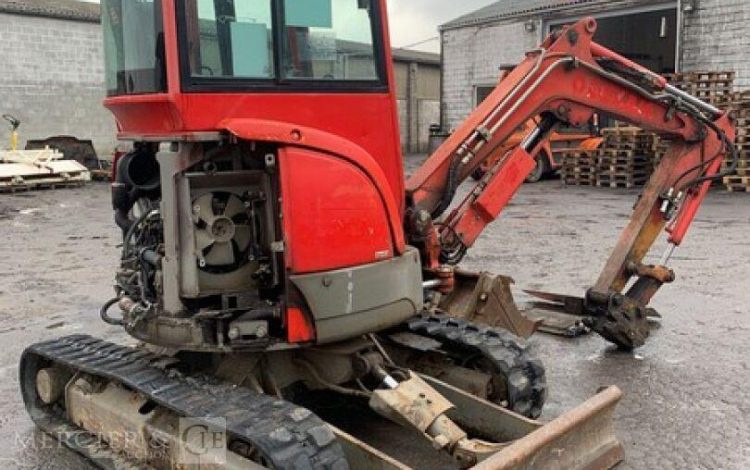 YANMAR VIO25-4  110919