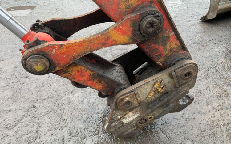 YANMAR VIO25-4  110919