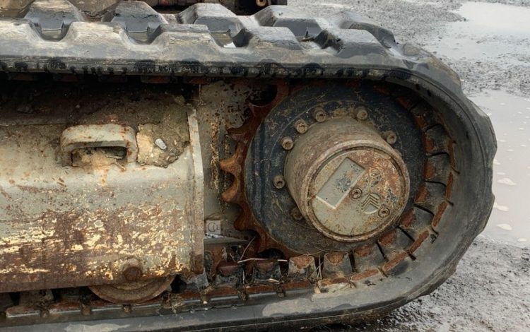 YANMAR VIO25-4  110919