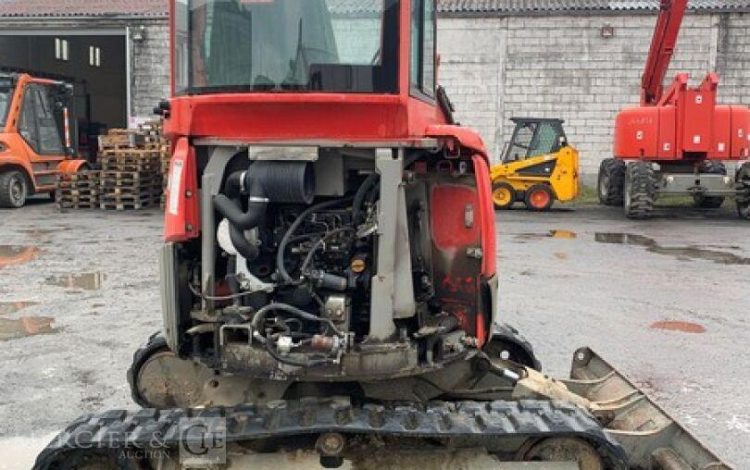 YANMAR VIO25-4  110919