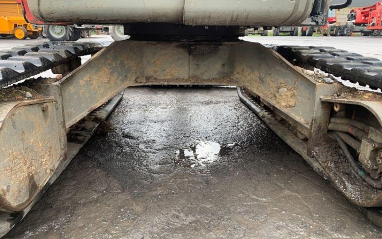 YANMAR VIO25-4  110919