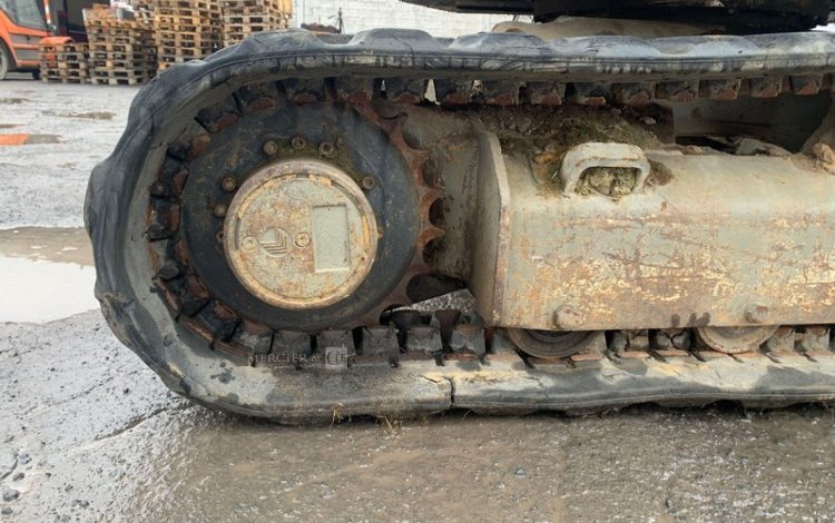 YANMAR VIO25-4  110919