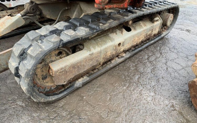 YANMAR VIO25-4  110919