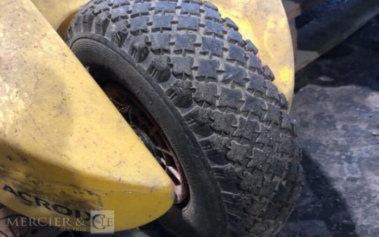 LACROIX MILLENIUM FC 15  FEU747019