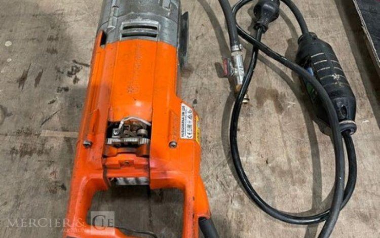 HUSQVARNA DM220  FOR010481