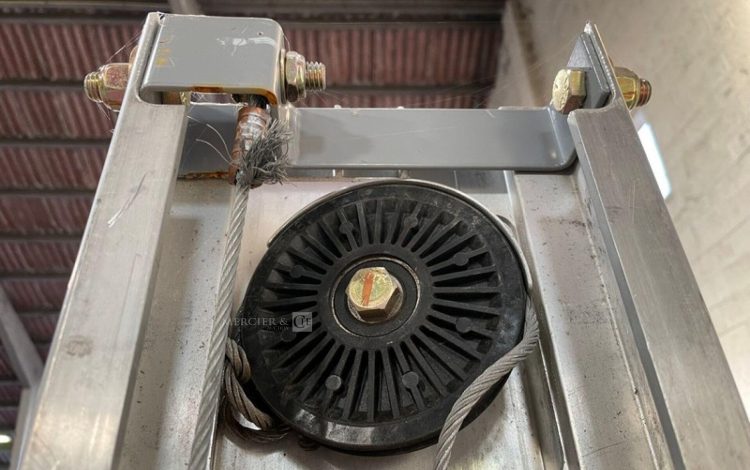 GENIE SLC-24  LEV011143