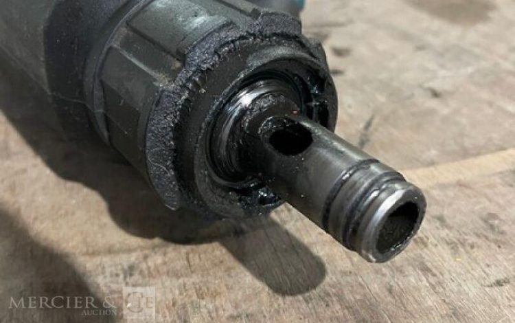 MAKITA HR2600  PER011060