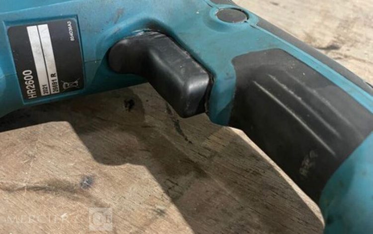 MAKITA HR2600  PER011060