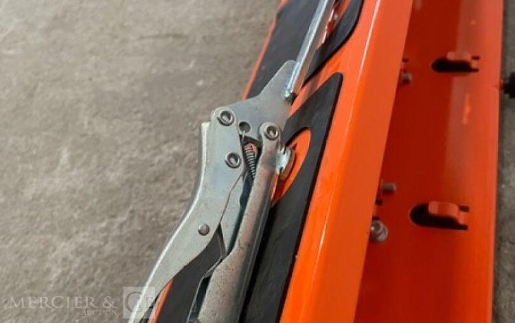 POWER TOOLS IQTS244-CE  STC010045