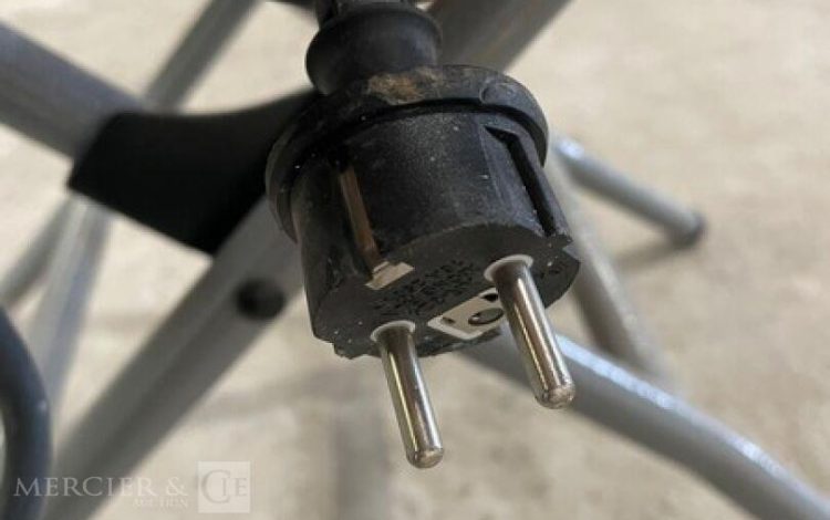 POWER TOOLS IQTS244-CE  STC010045