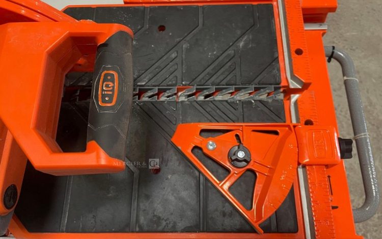 POWER TOOLS IQTS244-CE  STC010157