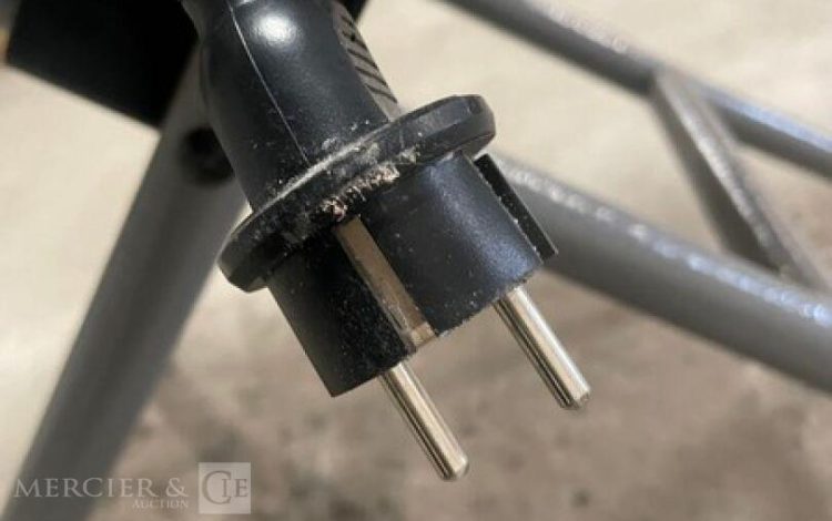 POWER TOOLS IQTS244-CE  STC010157