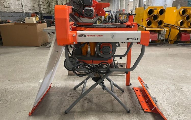 POWER TOOLS IQTS244-CE  STC010157