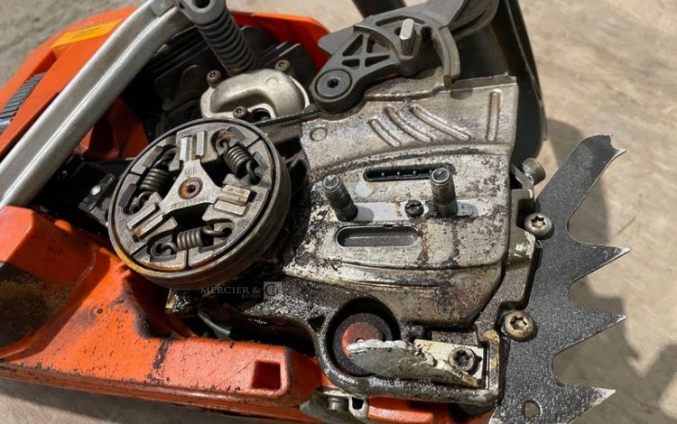 HUSQVARNA 555  TRON012110