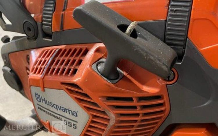 HUSQVARNA 555  TRON012110