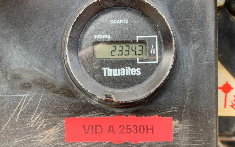 THWAITES MACH573  DU054