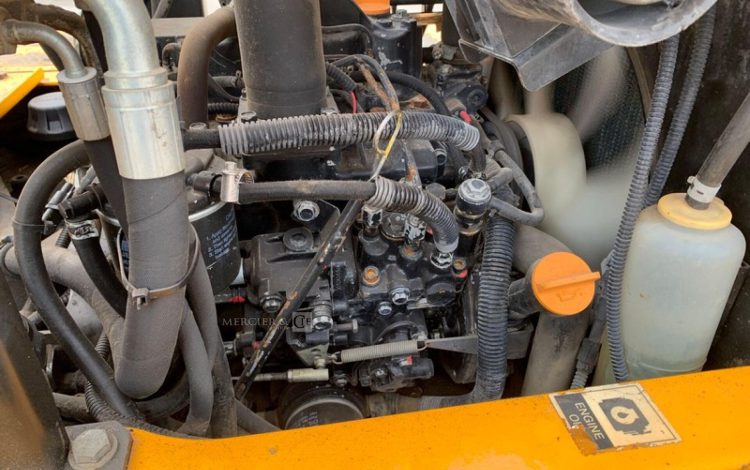 THWAITES MACH573  DU054