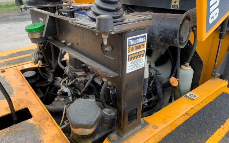 THWAITES MACH573  DU054