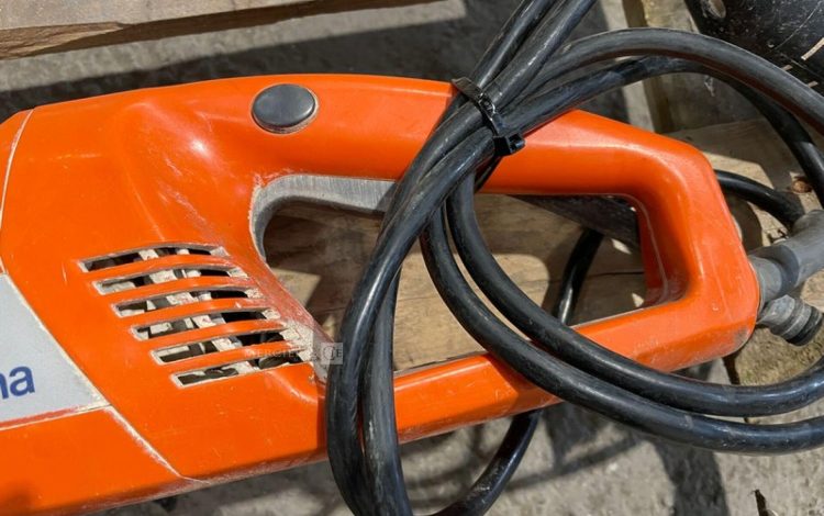 HUSQVARNA   11MAM32026