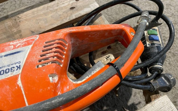 HUSQVARNA   11MAM32026