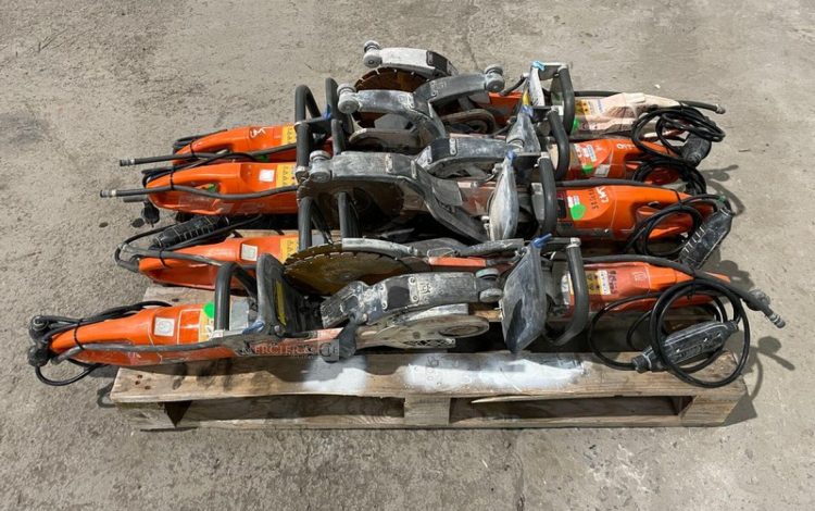 HUSQVARNA   11MAM32026