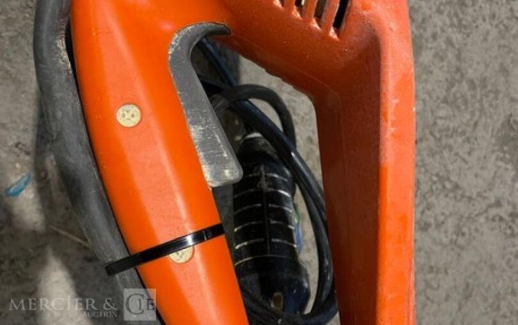 HUSQVARNA   11MAM32026