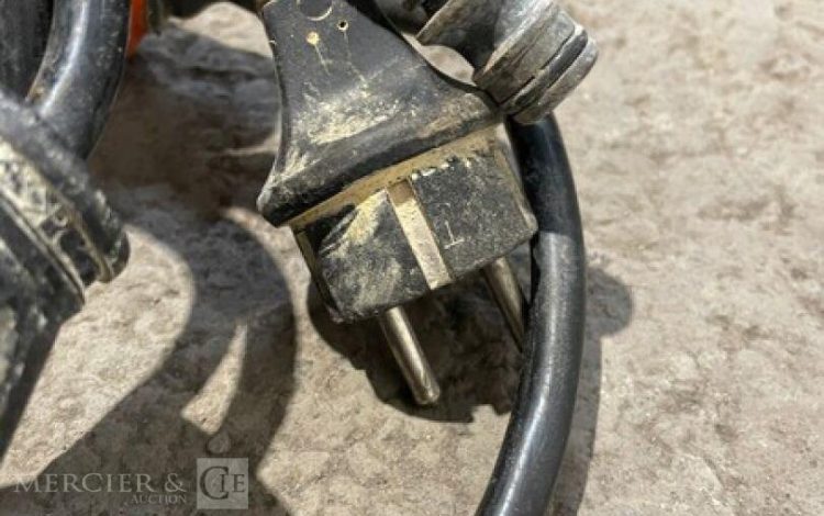 HUSQVARNA   11MAM32026