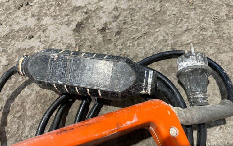 HUSQVARNA   11MAM32026