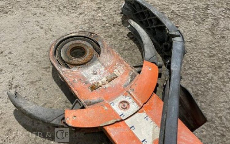 HUSQVARNA   11MAM32026