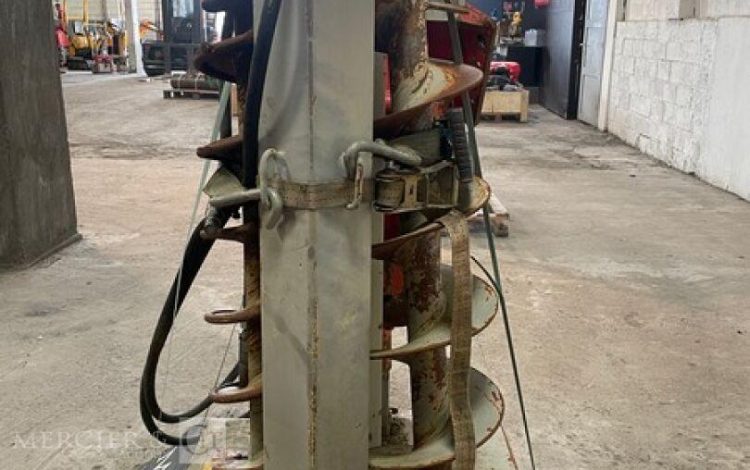 RABAUD 70686D  17MAM32026