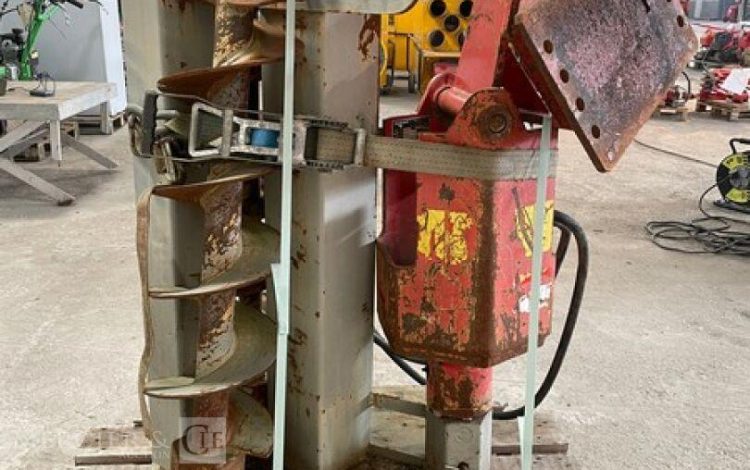 RABAUD 70686D  17MAM32026