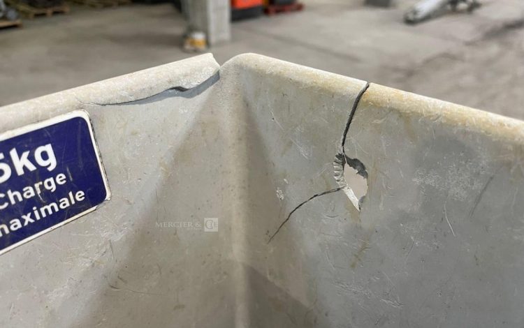 POWER TOWER PECOLIFT  59MAM32026