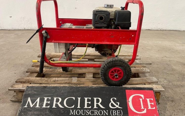 PRAMAC E5000  65MAM32026