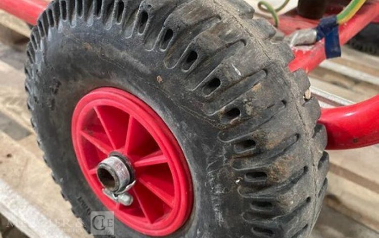 PRAMAC E5000  65MAM32026