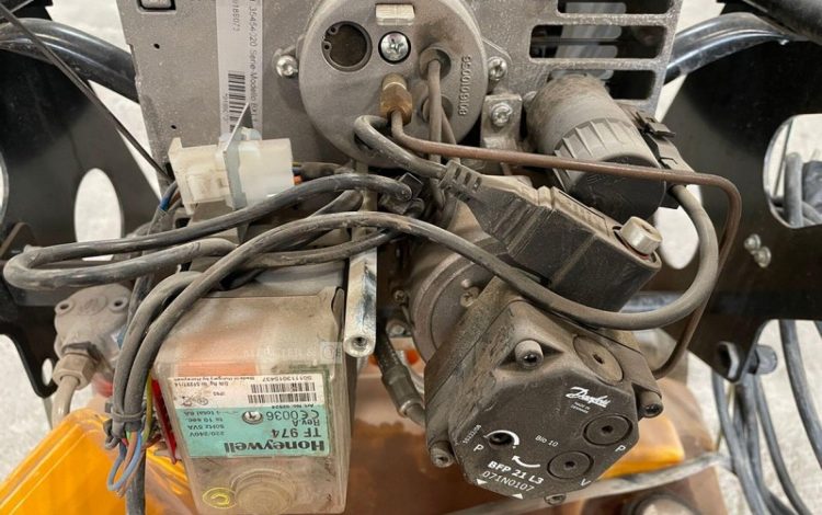 MCS XL9E  30MAM32026